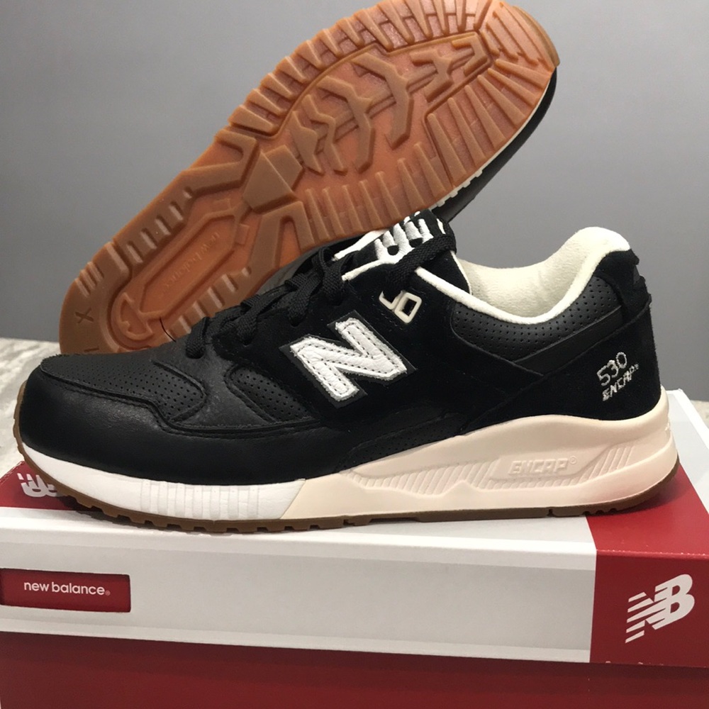 Authentic MENS NEW BALANCE 530